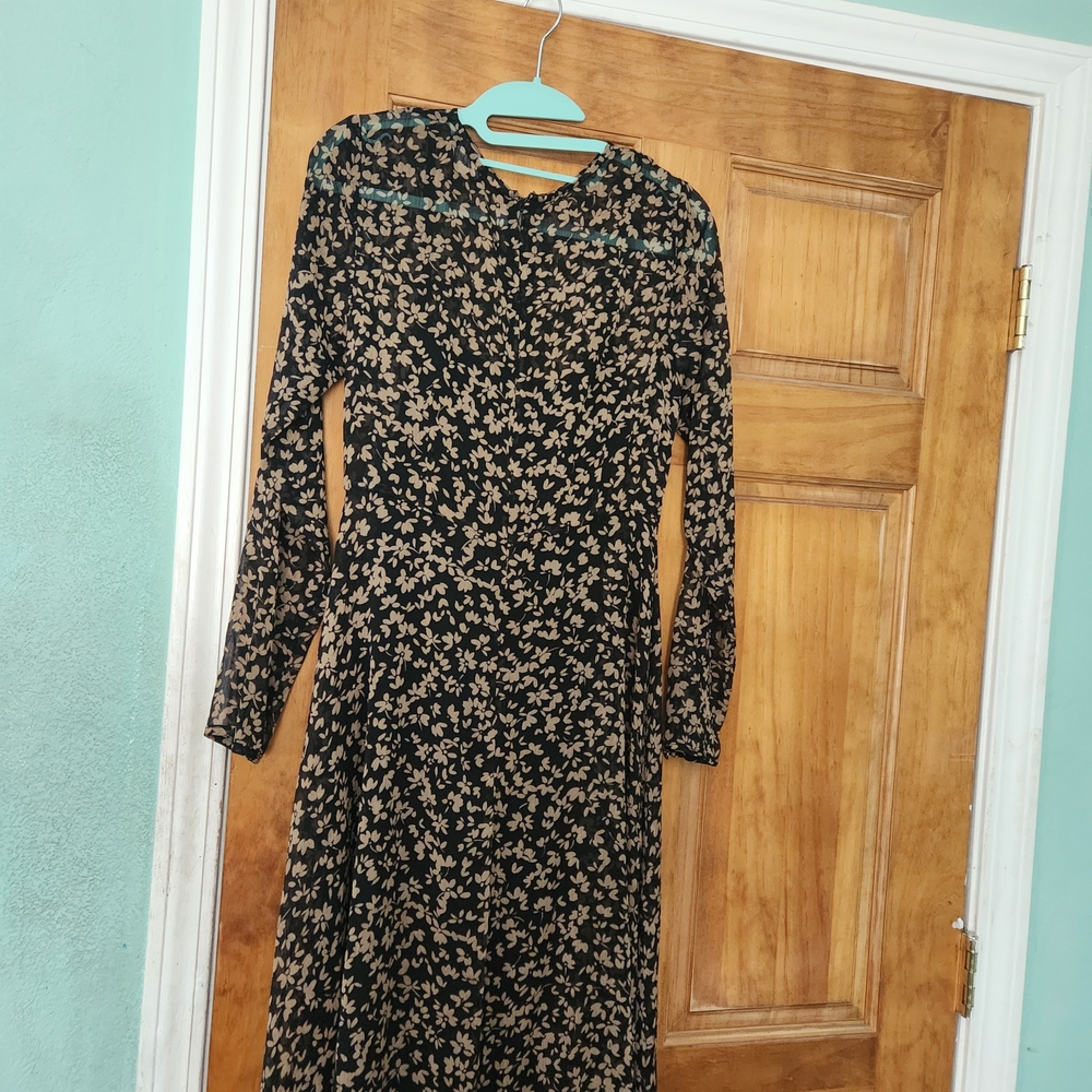 Elegant Black and Cream Floral Dress